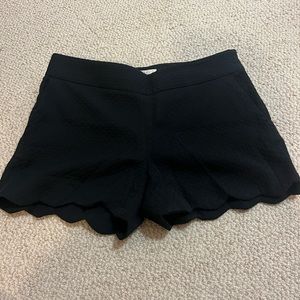 Loft - high waisted scalloped hem black shorts